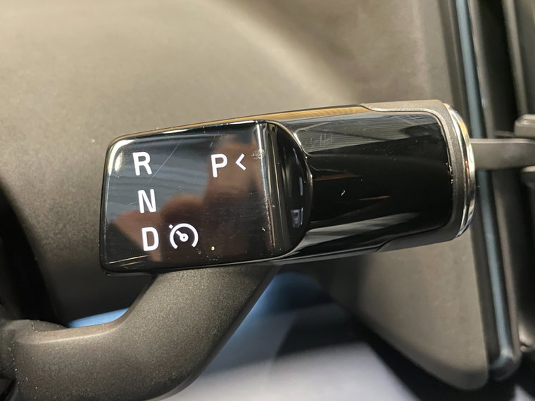 Vehicle Image 42