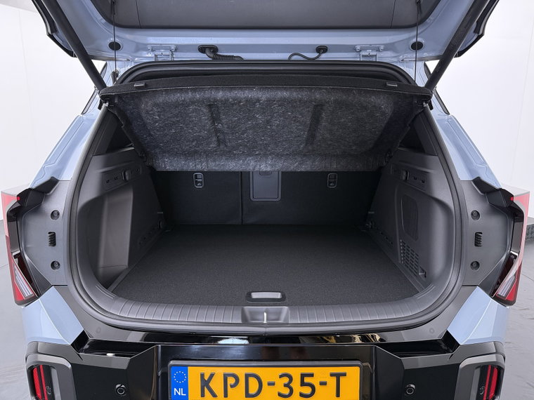 Vehicle Image 38