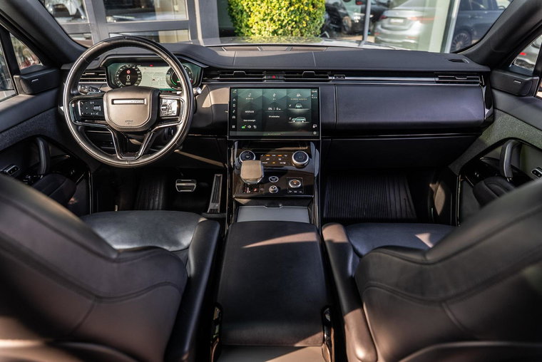 Vehicle Image 8