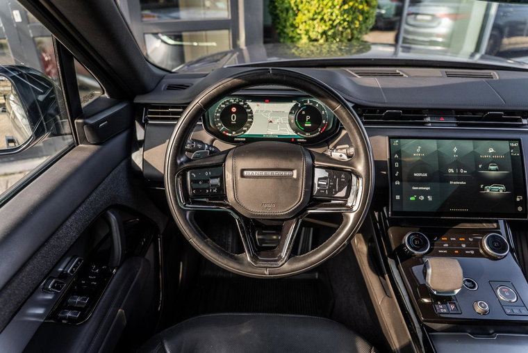 Vehicle Image 9