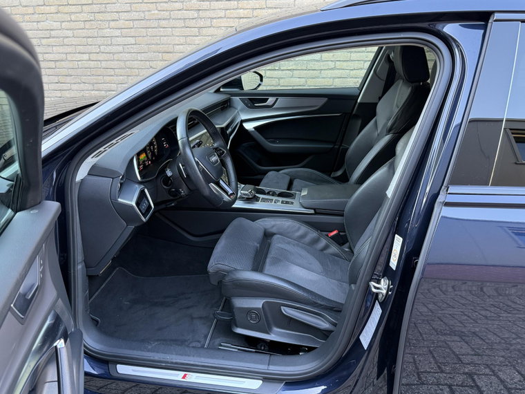 Vehicle Image 26