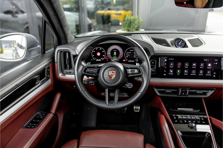 Vehicle Image 21
