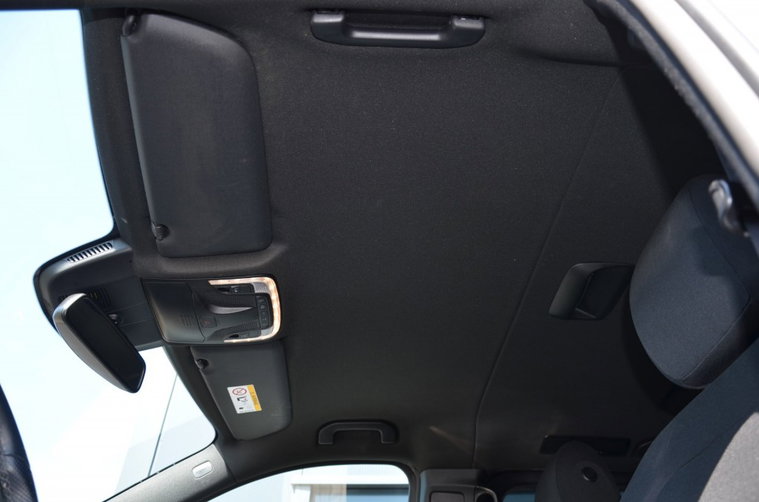 Vehicle Image 26