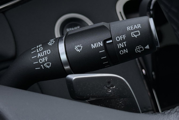 Vehicle Image 37