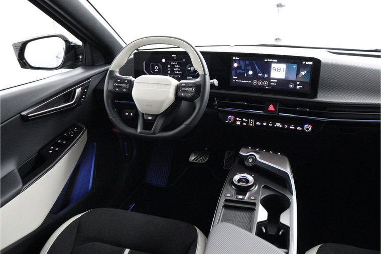 Vehicle Image 33