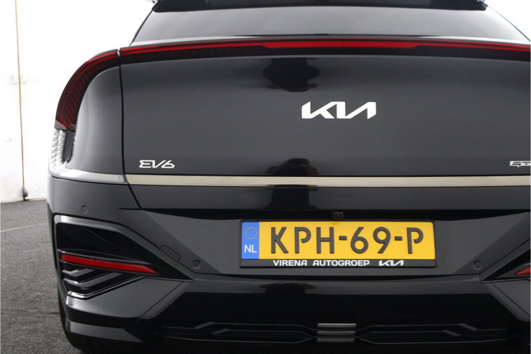 Vehicle Image 43
