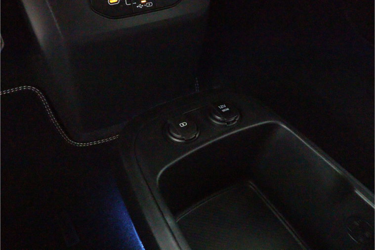 Vehicle Image 58
