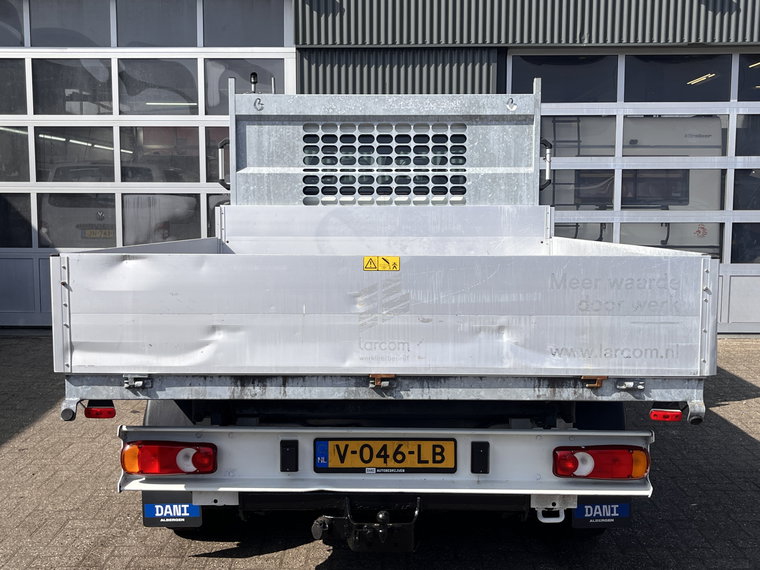 Vehicle Image 27