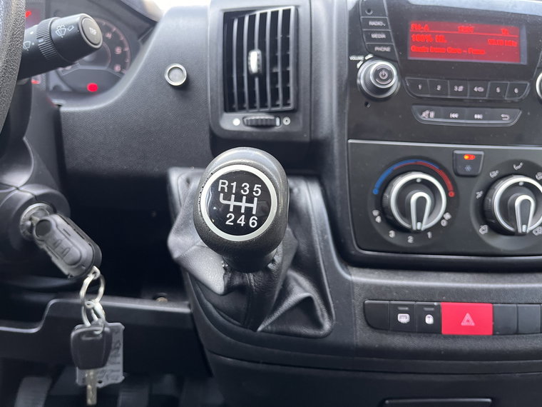 Vehicle Image 37