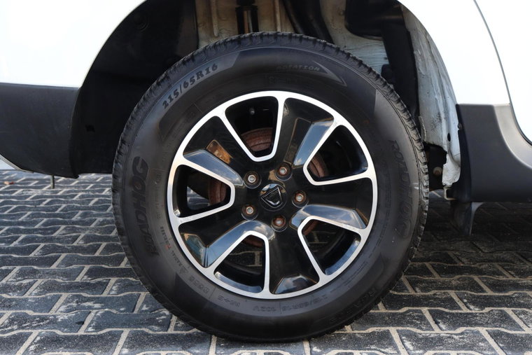 Vehicle Image 30
