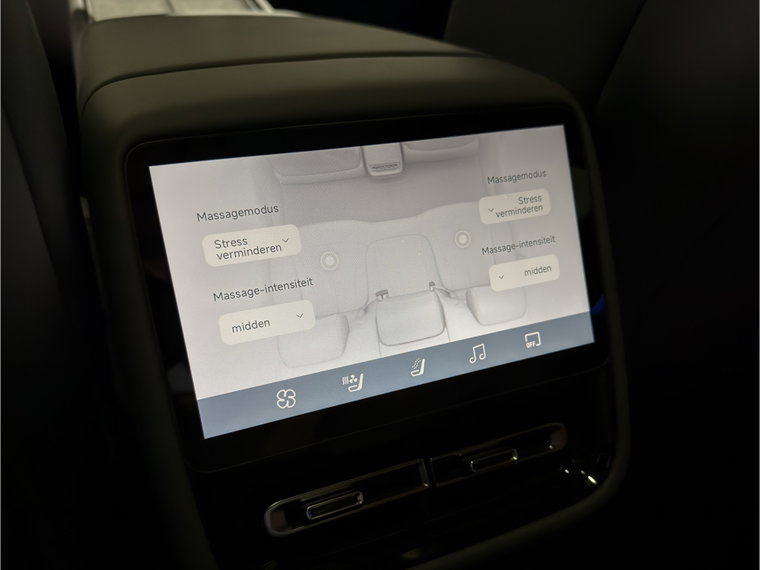 Vehicle Image 40