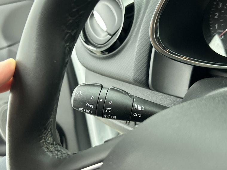 Vehicle Image 22