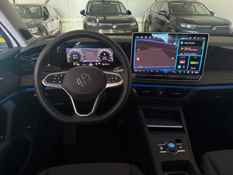 Vehicle Image 38