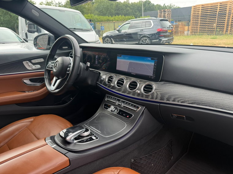 Vehicle Image 26