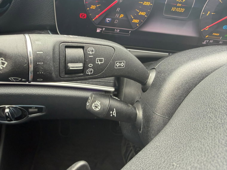 Vehicle Image 42