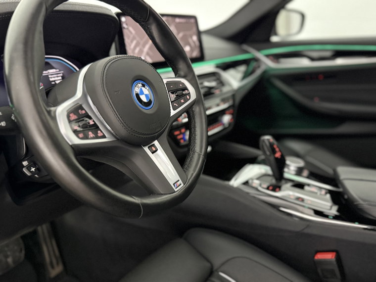 Vehicle Image 35