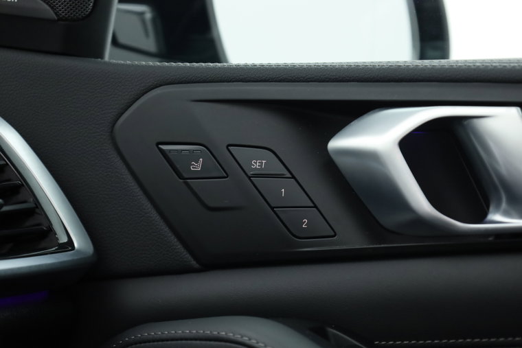 Vehicle Image 39