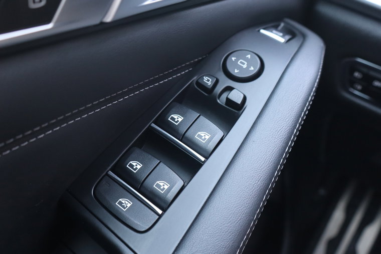 Vehicle Image 40