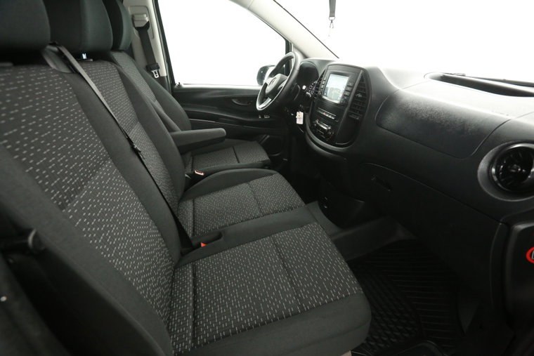 Vehicle Image 26