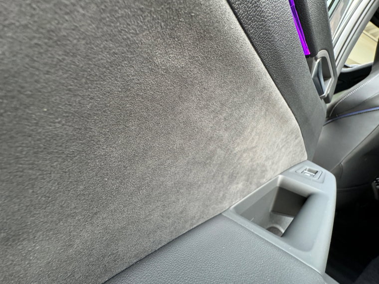 Vehicle Image 38