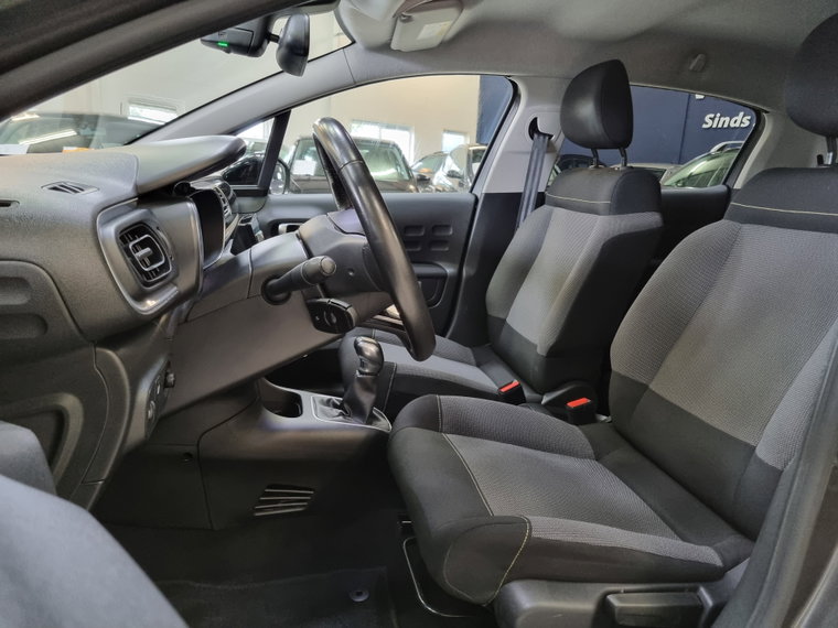 Vehicle Image 22