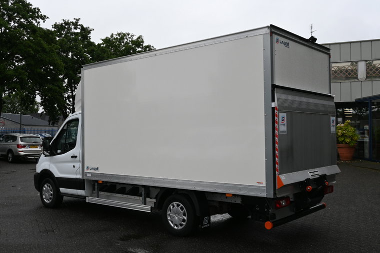 Vehicle Image 15