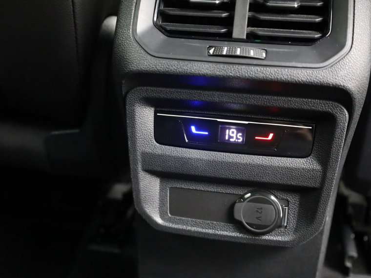 Vehicle Image 46