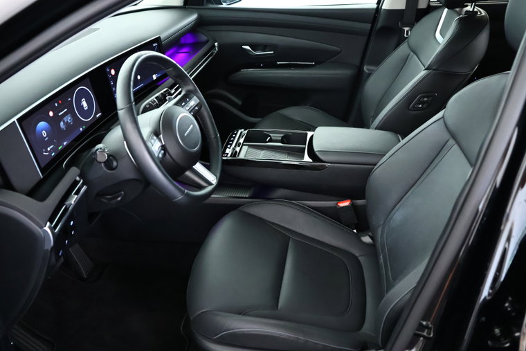 Vehicle Image 11