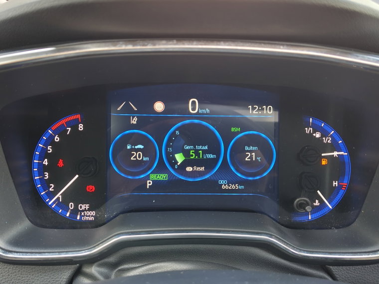 Vehicle Image 12