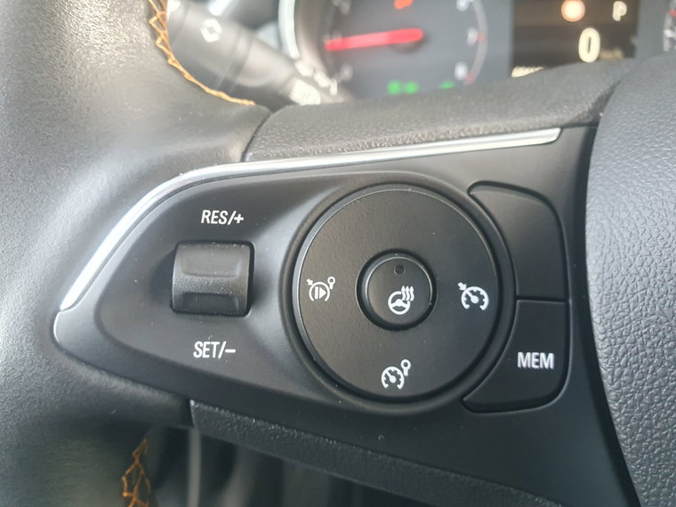 Vehicle Image 42