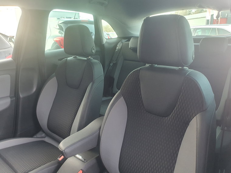 Vehicle Image 52
