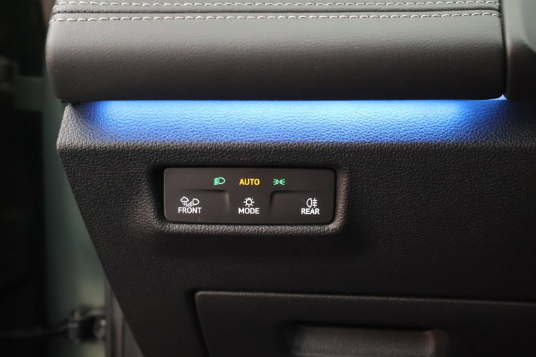 Vehicle Image 15