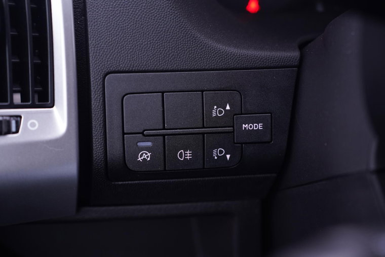 Vehicle Image 45