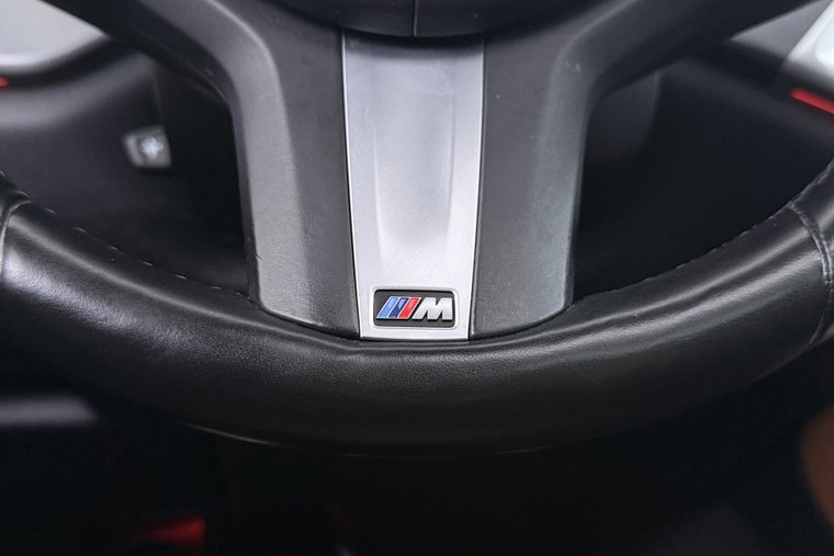 Vehicle Image 38