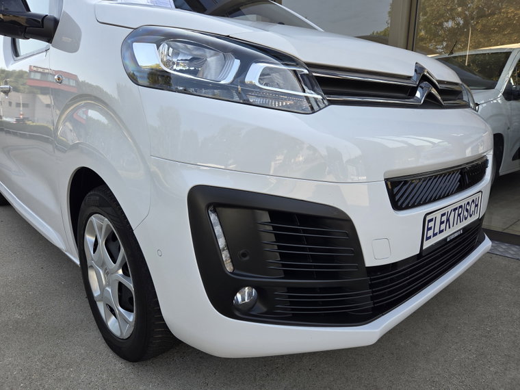 Vehicle Image 43