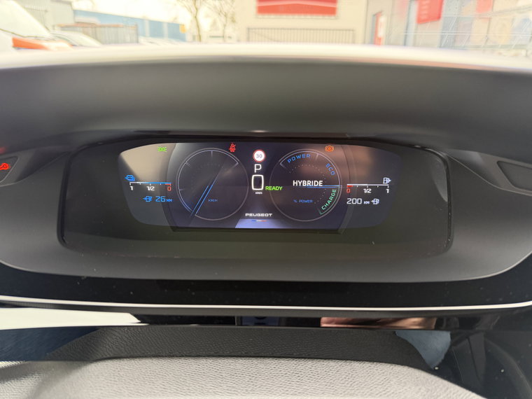 Vehicle Image 25