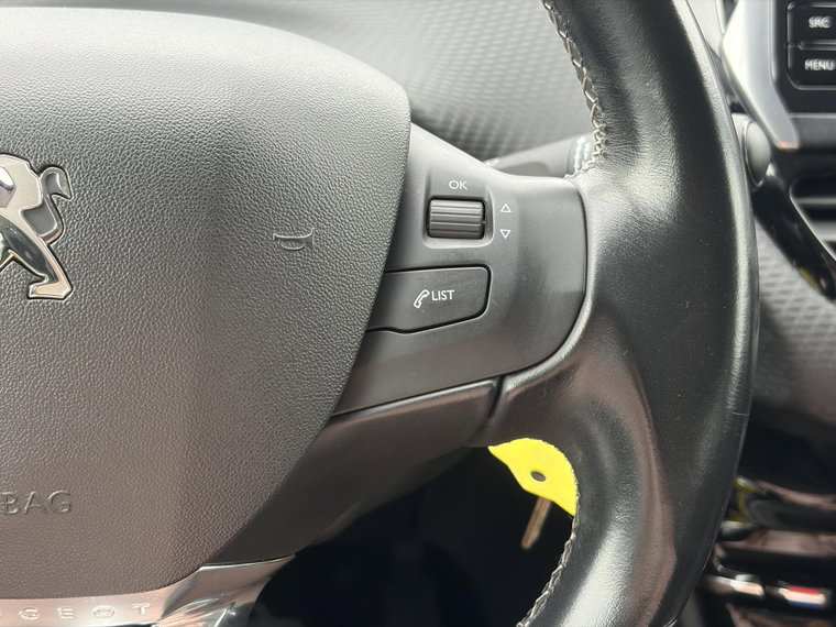 Vehicle Image 22