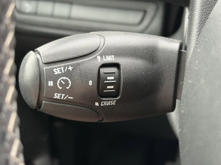 Vehicle Image 24