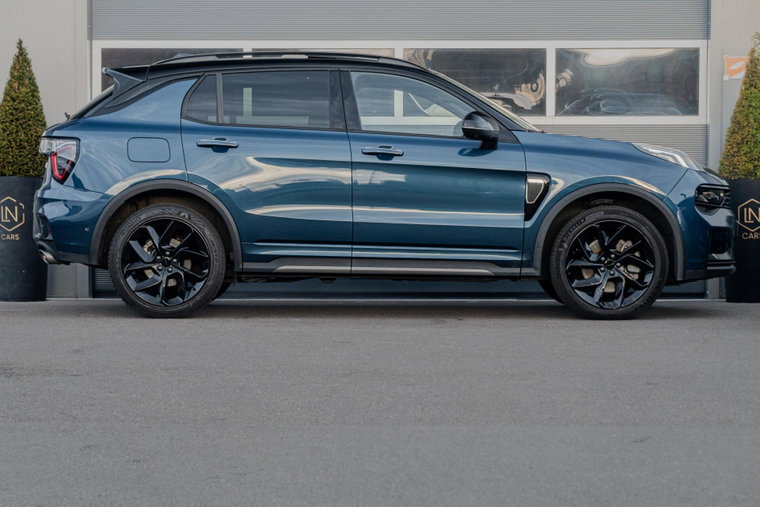 Vehicle Image 10