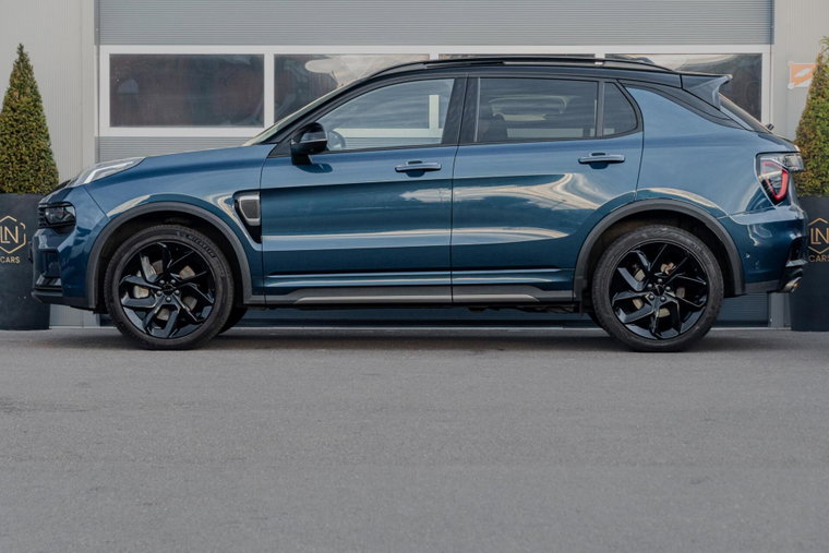 Vehicle Image 11