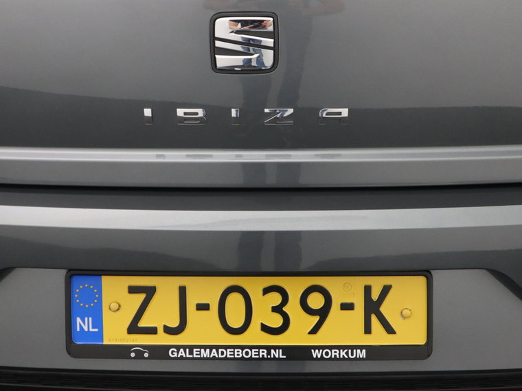 Vehicle Image 19