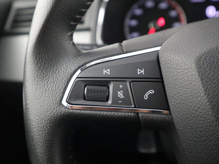 Vehicle Image 38