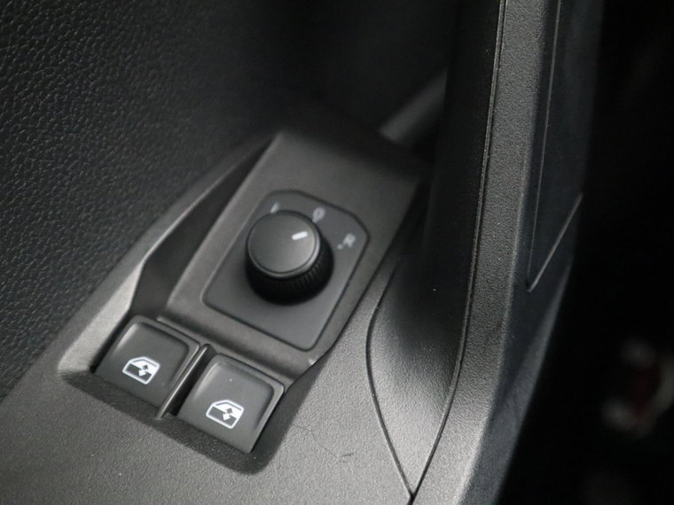 Vehicle Image 41