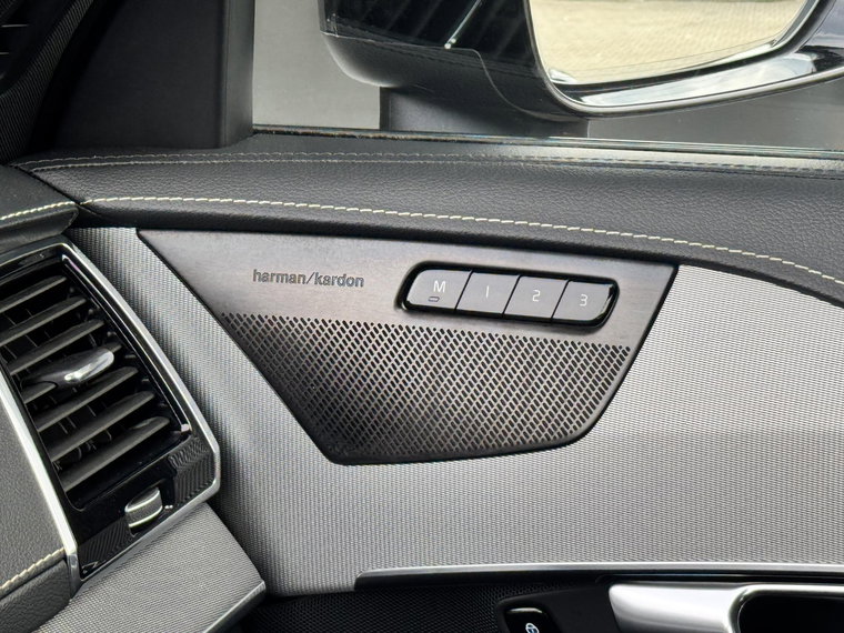 Vehicle Image 39