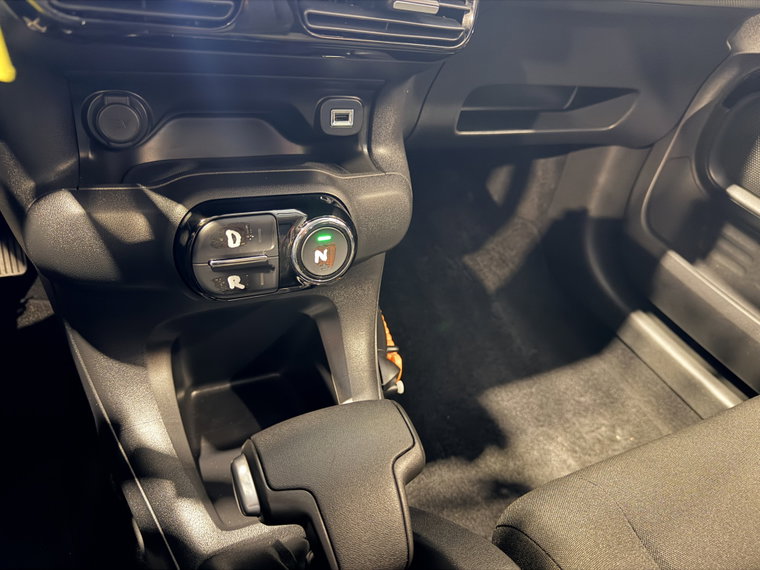 Vehicle Image 20