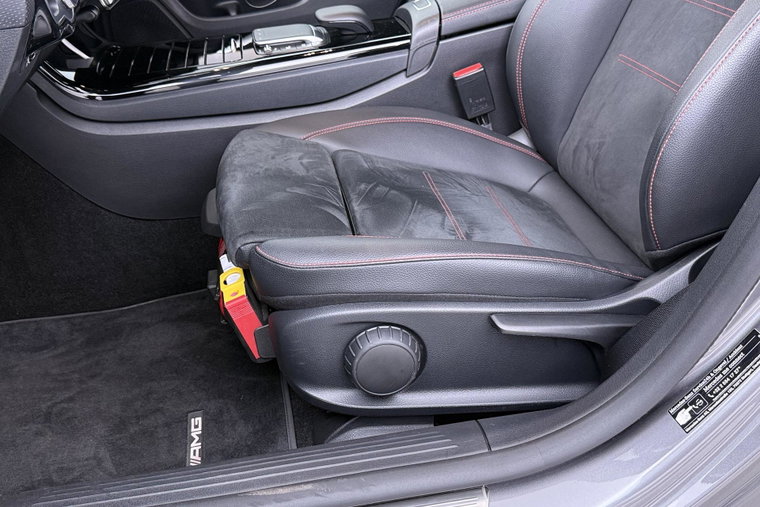 Vehicle Image 36