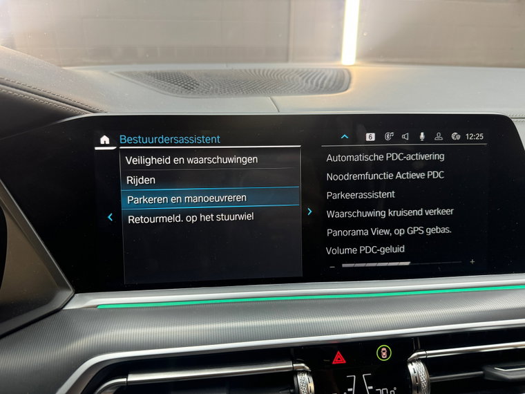 Vehicle Image 35