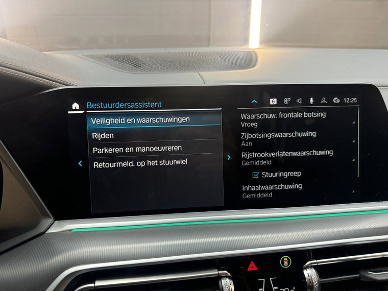 Vehicle Image 37