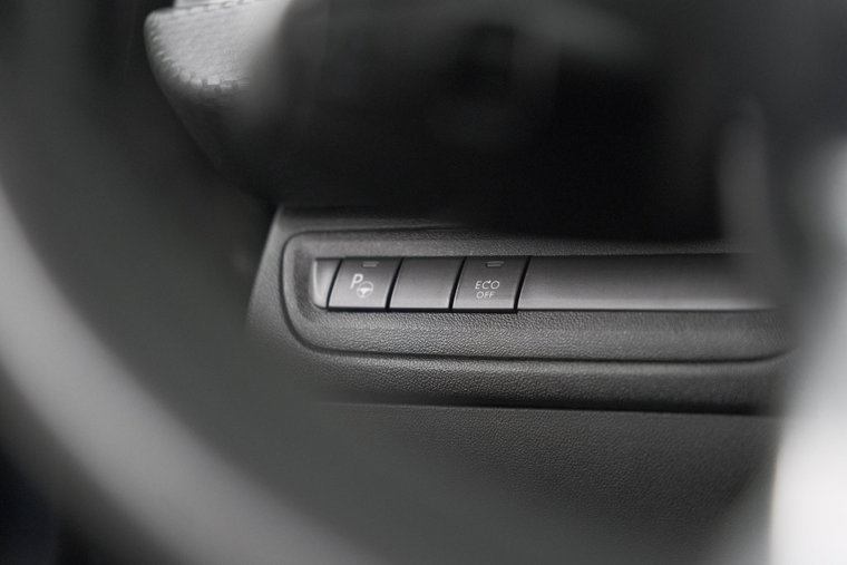 Vehicle Image 38