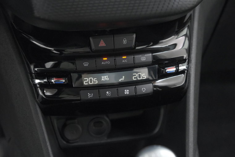 Vehicle Image 41